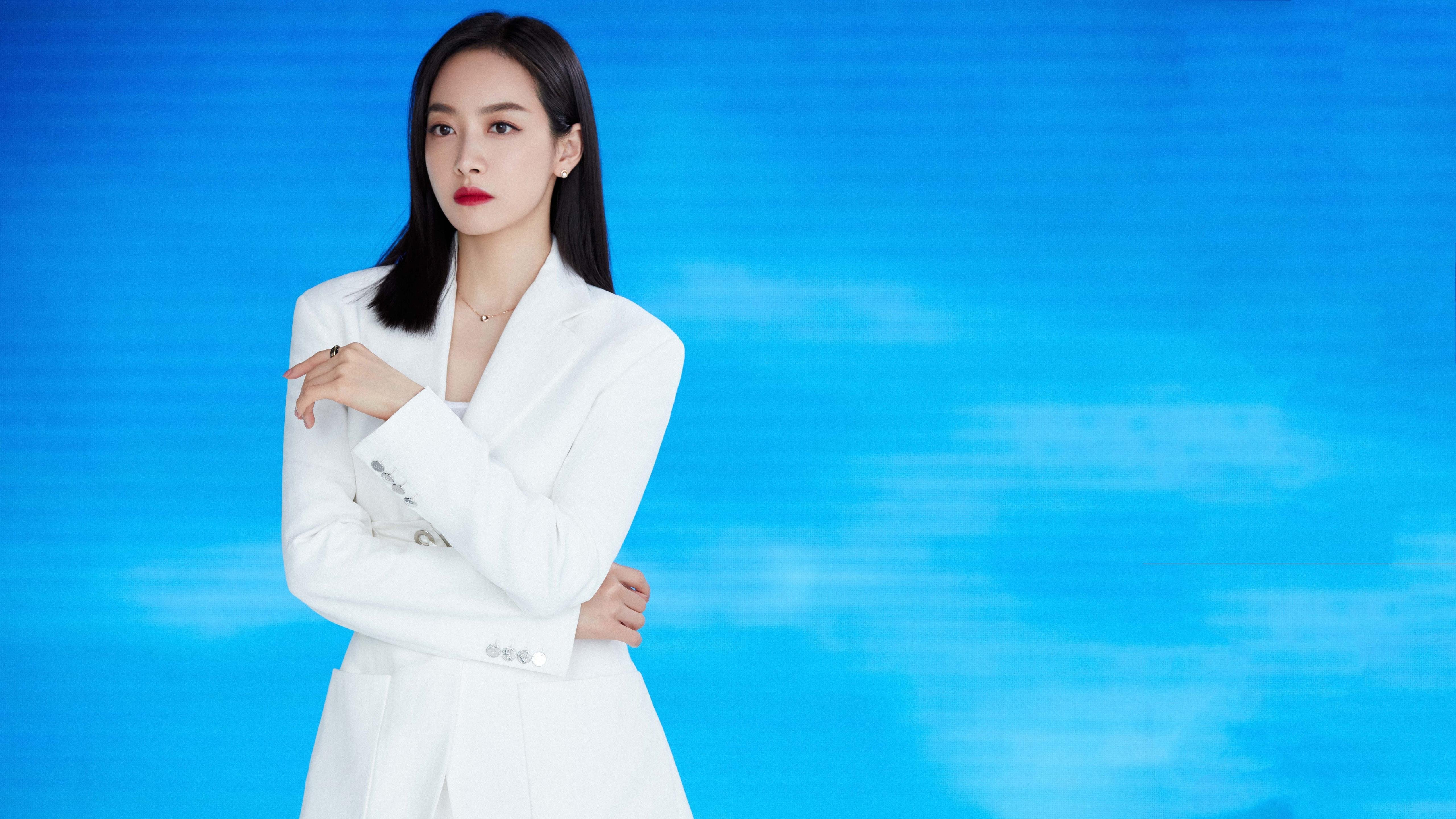 莱比锡红牛高压站位压缩对手活动范围,莱比锡红牛 50+1